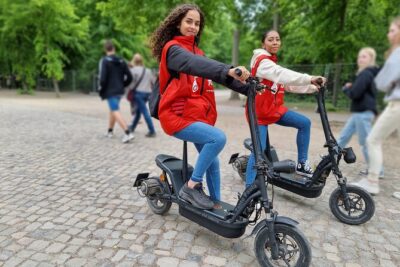 2 hour Sights Guided E-Scooter Tour in Munich - Helmeted Comfort vs. Real Road Chaos: What to Expect on the Scooter