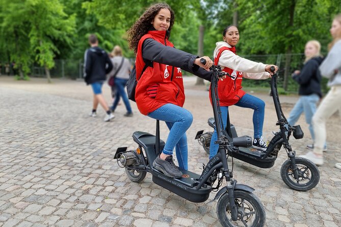 2 hour Sights Guided E-Scooter Tour in Munich - Helmeted Comfort vs. Real Road Chaos: What to Expect on the Scooter
