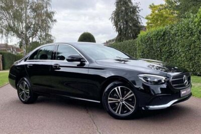 Arrival Transfer from Munich Airport to Munich City by Sedan - Your Chauffeur and Car: Mercedes E-Class Style Comfort