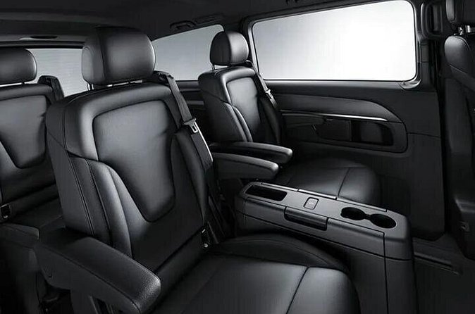 Arrival Transfer Munich Train Station to Munich by Luxury Van - Price That Feels Fair When Fees Are Included