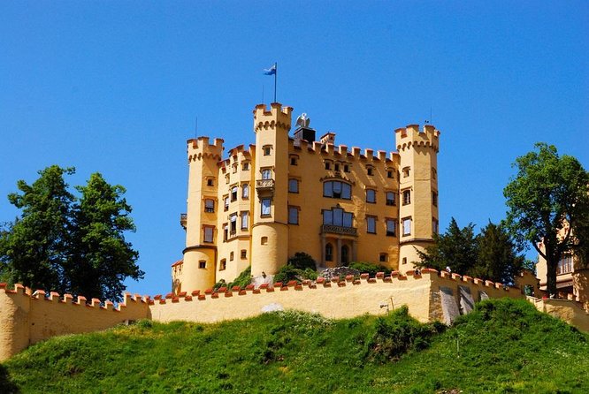 EXCLUSIVE 3 Royal Castle SKIP-THE LINE Tour of Neuschwanstein + Linderhof + Hohenschwangau from Munich - Key highlights to know before you go
