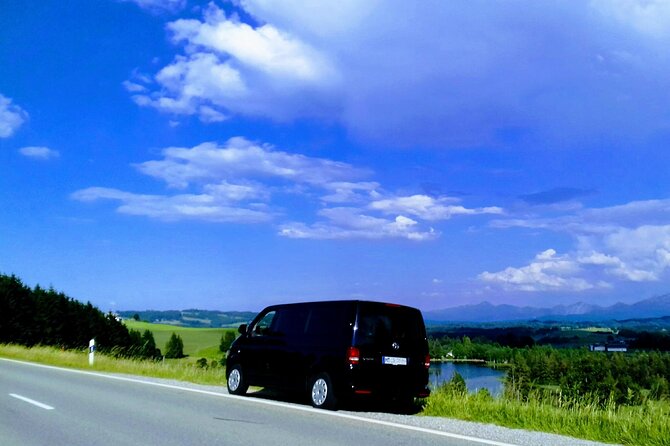 EXCLUSIVE 3 Royal Castle SKIP-THE LINE Tour of Neuschwanstein + Linderhof + Hohenschwangau from Munich - Marienbrücke and Pöllat waterfall: your two big photo angles