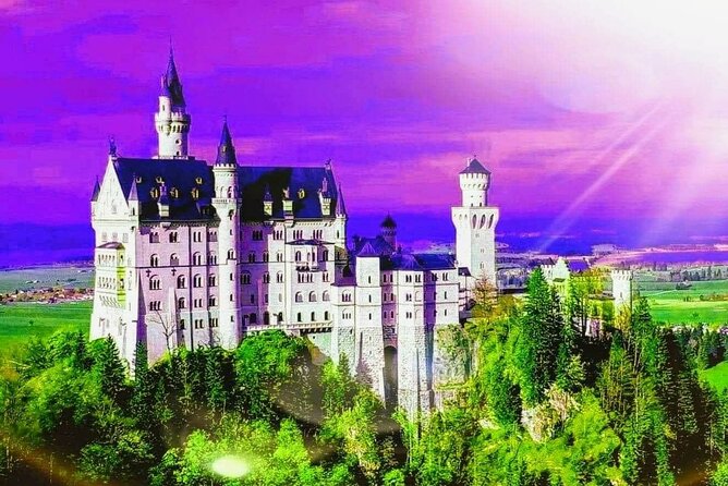 EXCLUSiVE SKIP-THE-CROWDS Neuschwanstein and Linderhof Castle Tour from Munich INCL. TICKETS - Linderhof Palace in an Alpine valley: baroque drama at human scale