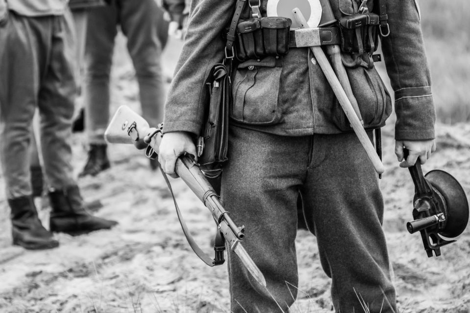 From Munich: Dachau Concentration Camp Private Tour by Car - Meet-up, pickup, and the drive into WWII context