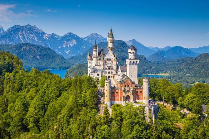 From Munich: Neuschwanstein Castle and Linderhof Private Tour - Key points at a glance