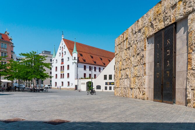 Jewish Museum & Jewish Quarter Guided Tour with Tickets - Meeting at BEYOND by Geisel: where the tour actually starts