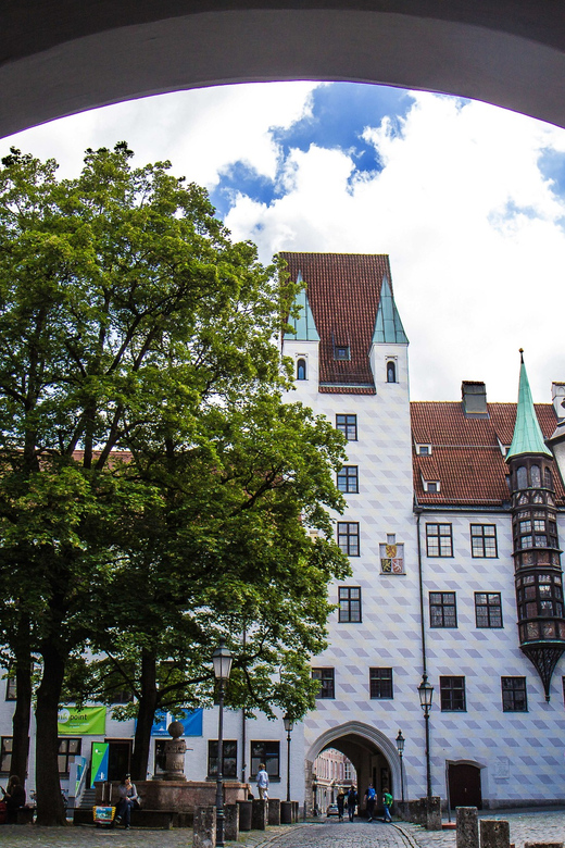München: Stadtführung Henker, Huren, Hexen in GERMAN - Price and value: is $25 worth it for this Munich stop?