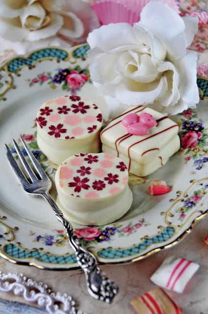 Munich: 3-Hour Food Tour Through Haidhausen in GERMAN - What you actually taste: savory classics plus the sweet finish