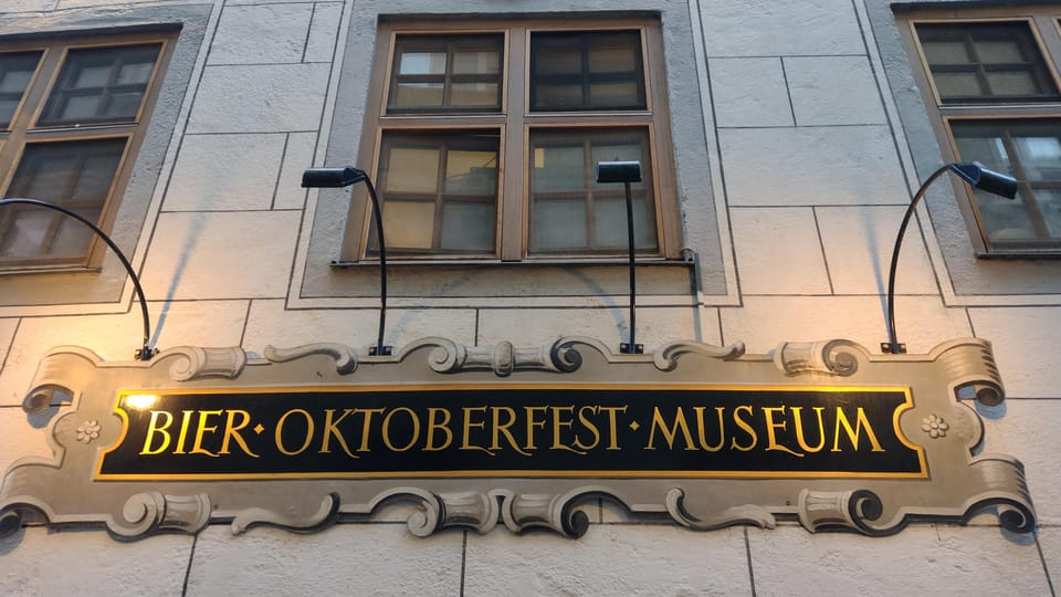 Munich: Bavarian Beer Walking Tour with Samples - Where the beer samples fit (and how to get the most out of them)