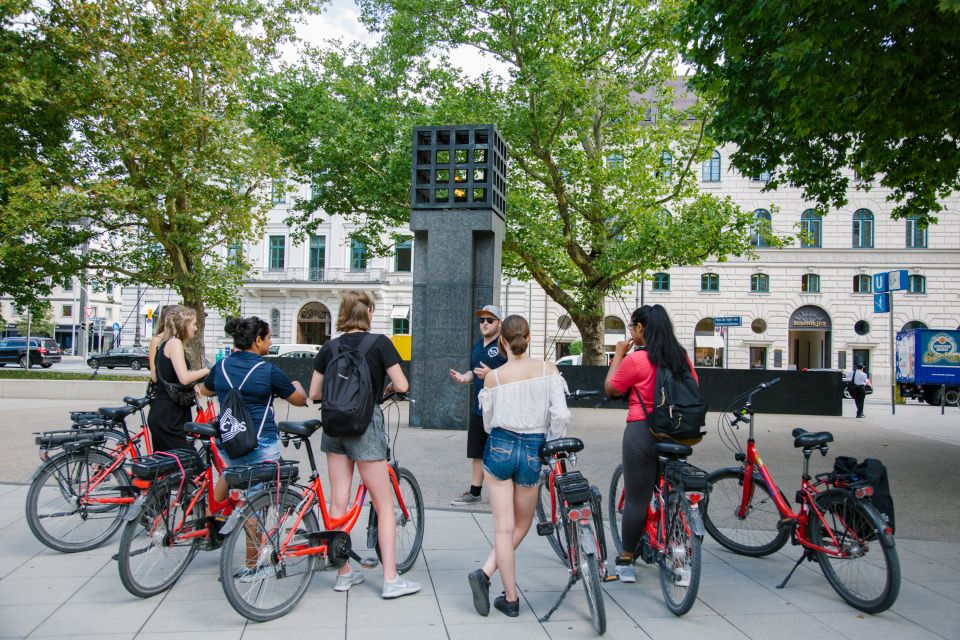 Munich: Bike Tour with Beer Garden Break - Eisbachwelle: where surfers ride a city wave