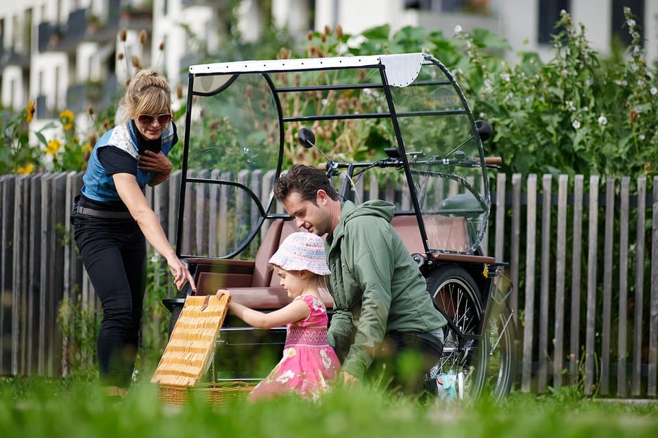 Munich: Day-rent rickshaw and explore Munich yourself - Olympic Park: A Big-Setting Ride You Can Stretch Out