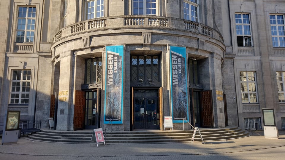 Munich: Deutsches Museum Guided Tour with Entry Ticket - Price and Value: Is $149 Worth Two Hours?