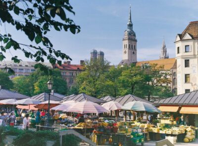 Munich: Guided Food Walking Tour with Beer Tasting - Beer tasting like a sommelier: three pours and pretzels