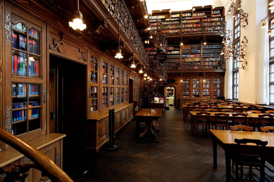 Munich: Law Library Guided Visit with Entry Tickets - The Art Nouveau gallery: the extra interior stop worth noticing
