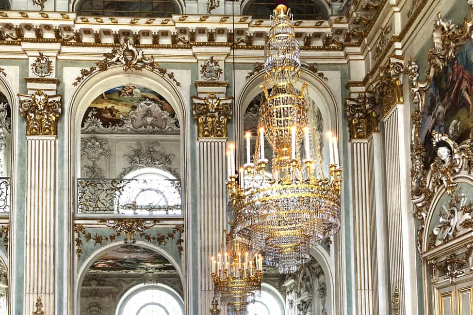 Munich Nymphenburg Palace Tickets and Tour, Carriage Museum - Summer park time: what changes in April–September
