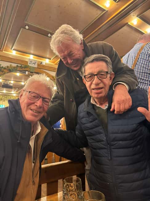 Munich: Oktoberfest Big Beer Tent Evening Table Reservation - FAQ