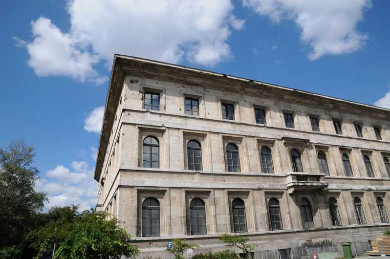 Munich: Private or Group Third Reich and WWII Walking Tour - Resistance stories and memorials that keep the focus on victims