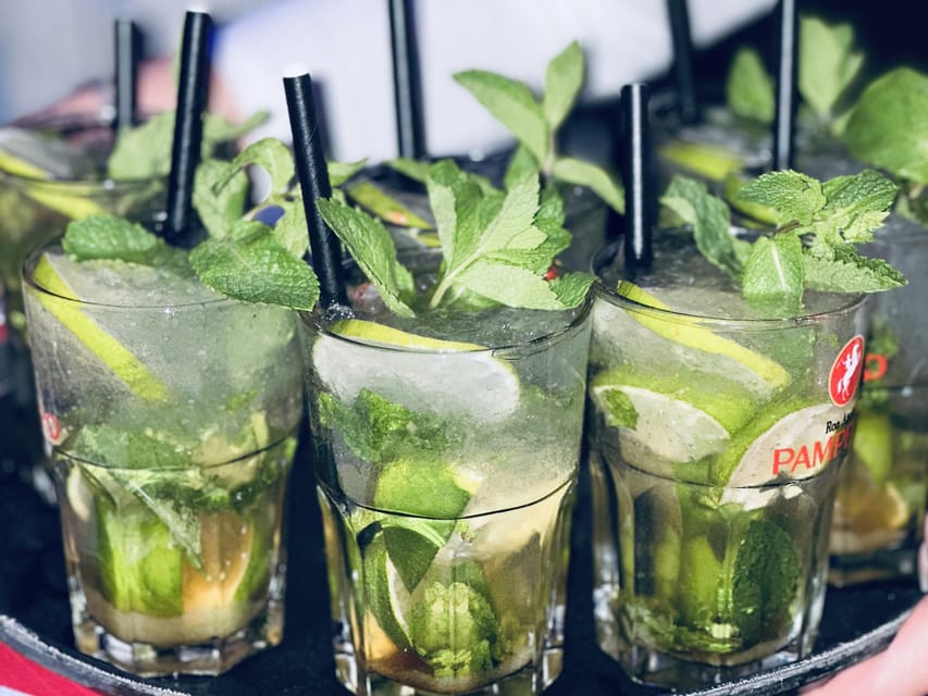 Munich: Private pub crawl with insider-guide & free shots - Price and value: why $318 per group can make sense