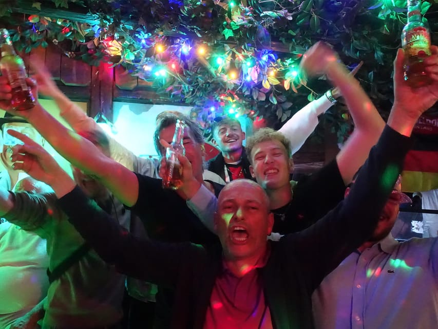 Munich: Private pub crawl with insider-guide & free shots - Starting at Leopoldstraße 96 and finding your guide fast