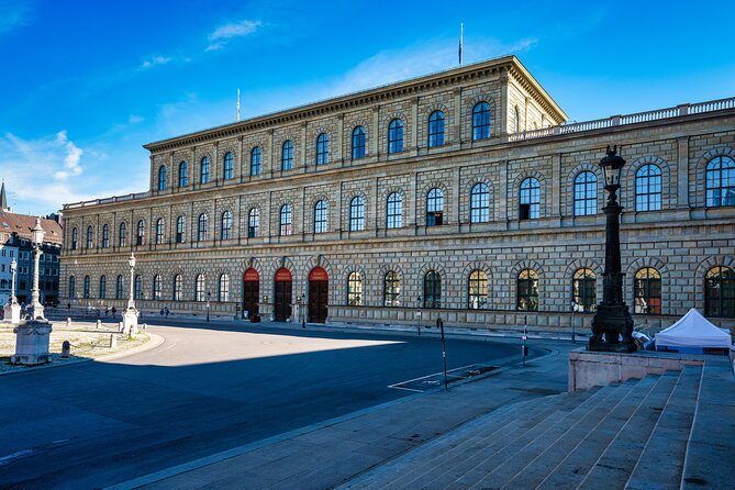 Munich: Residenz Palace, Museum and Treasury Private Tour - Hofgarten in the 3.5-Hour Option: A Break in the Right Place