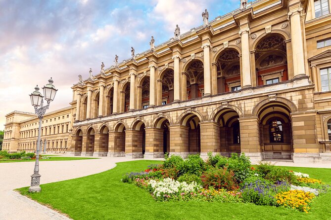 Munich: Residenz Palace, Museum and Treasury Private Tour - Old Town Walk in the 5-Hour Option: Odeonsplatz to St. Peter’s