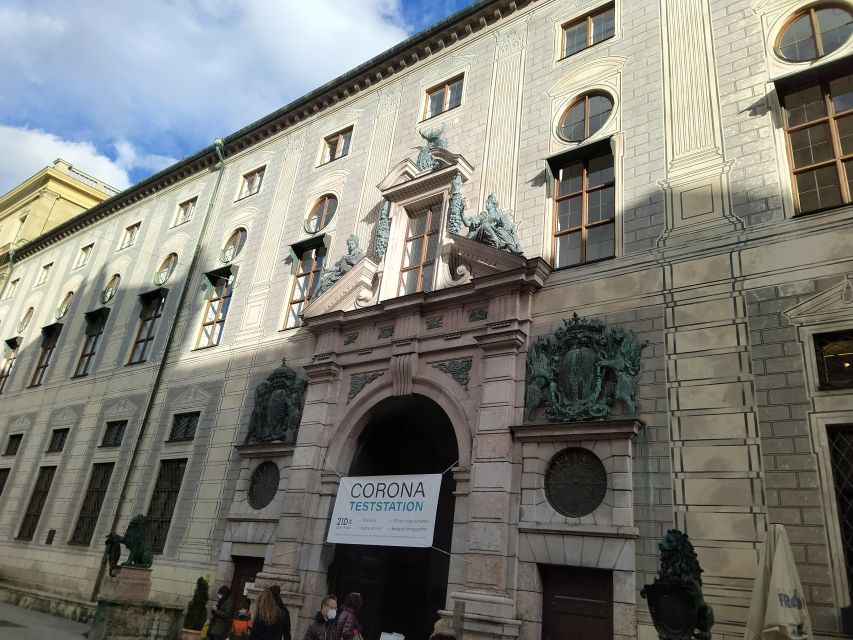 Munich Residenz: Private Tour with artists and historians - Entering the Munich Residenz: 139 rooms, one clear story