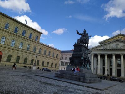 Munich Residenz: Private Tour with artists and historians - Green Gallery: paintings explained beyond the postcard version