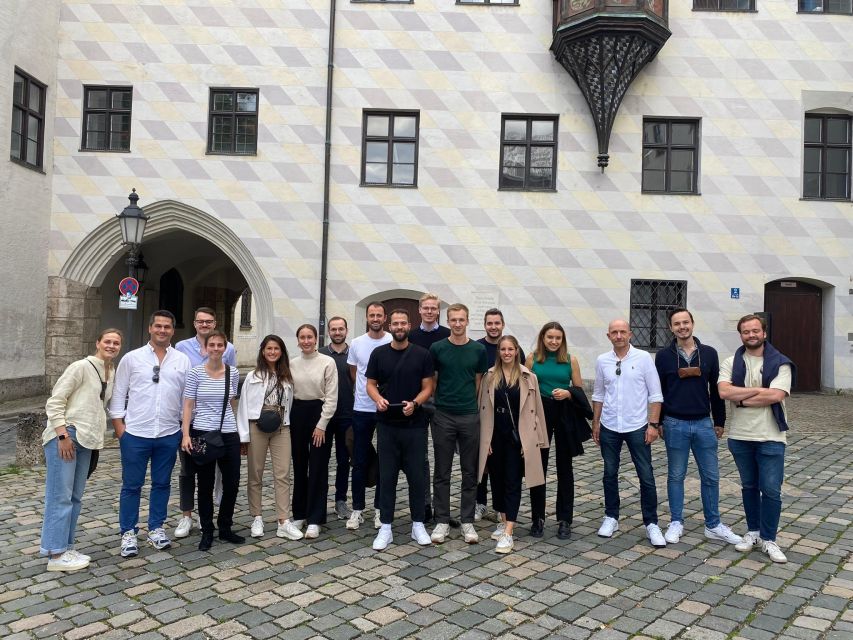 Munich: Resistance against Hitler - Historical Walking Tour - The White Rose: famous resistance, explained through a city lens