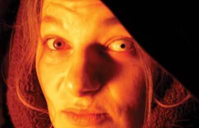 Munich: Scary Tour with actors in GERMAN - Starting at Karlsplatz/Stachus: finding the Weis(s)er Stadtvogel guide