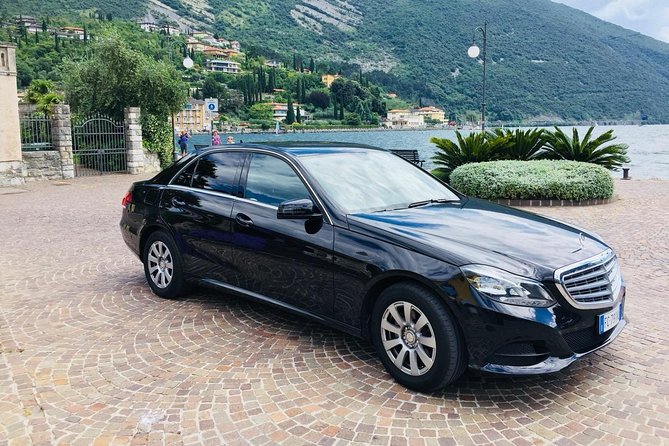 Munich to Munich Airport (MUC) - Departure Private Transfer - The vehicles: licensed, insured, and ready for different conditions