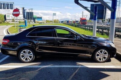 Munich to Munich Airport (MUC) - Departure Private Transfer - What you experience at pickup: name sign, English, and real luggage help