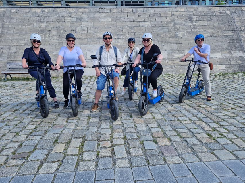 Munich: Top Sights Guided E-Scooter Tour - Getting Comfortable on the Segway-Style Scooter Before You Roll