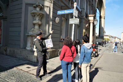 National Socialism WWII with licensed guide - private tour - Starting at Odeonsplatz: Feldherrnhalle and the Power of Place