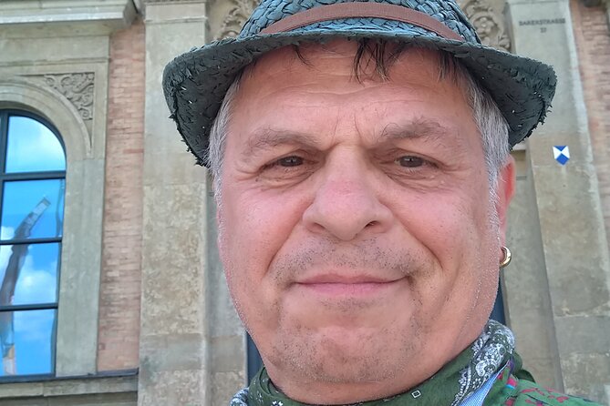 Paul's Private Tour in the Alte Pinakothek Munich - Stop One: Alte Pinakothek and How You’ll Choose What to Look At