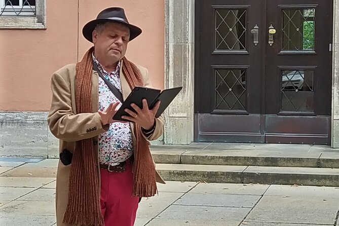 Paul's Welcome Walking Tour in Old Town Munich - Viktualienmarkt: Where the Food Scene Fits the History