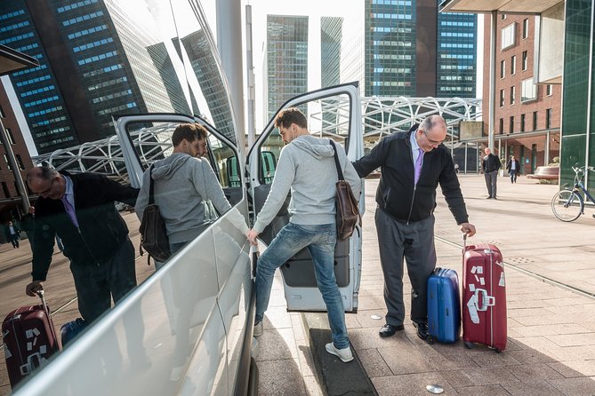 Private arrival transfer Munich Airport to Munich Hotels - How delays and late arrivals are handled in practice