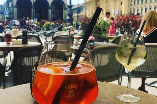 PRIVATE - Best Munich Cocktail Tour - all inclusive - Viktualienmarkt and Platzl: local market energy meets old-school Munich drinking culture