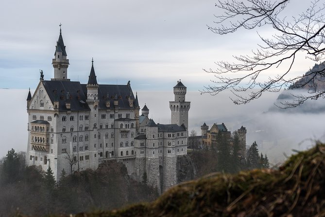 Private Castle Tour from Munich: Neuschwanstein, Hohenschwangau, and Linderhof - What to watch for on a three-castle day