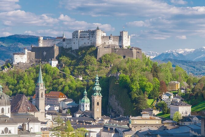 Private day trip from Munich to Eagle's Nest, Salzburg and back - Munich to Eagle’s Nest: why this ride is more than just transport