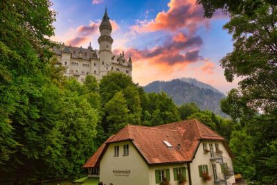Private Day Trip from Munich to Neuschwanstein and Linderhof - Landsberg am Lech on the Way: The Bavaria Bonus You Might Miss