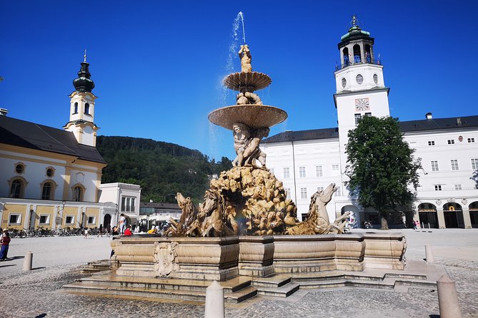Private Eagles Nest & Salzburg Mini Van Tour incl. S.O.M sights - Salzburg Old Town walking tour: Mozart, markets, and Sound of Music sights