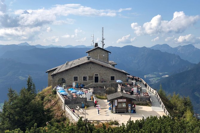 Private Eagle's Nest Tour from Munich ending in Salzburg - Munich pickup at 10:00, then straight into the Alps