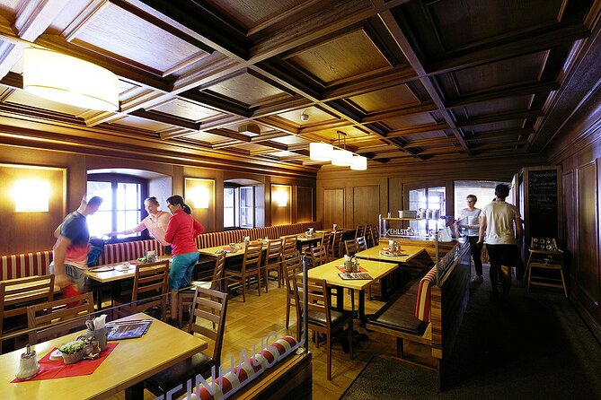 Private Eagles Nest & WWII Doku Center Tour incl. Tickets & Lunch - Kehlsteinhaus (Eagle’s Nest): palace time, photos, and how the day feels