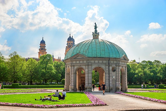 Private Munich Old Town Walking Tour - with optional Breakfast - Starting at Marienplatz: the quickest way to understand Munich’s layout