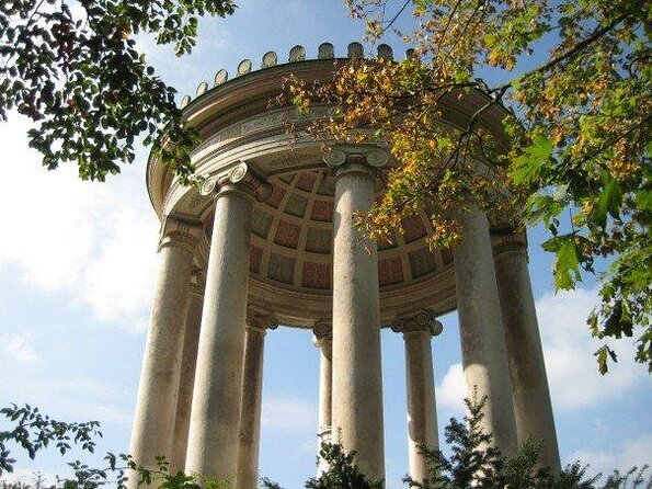 Private Munich Rickshaw City Tour and English Garden - Key highlights