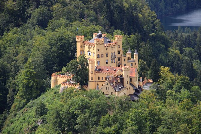 Private Tour at Neuschwanstein And Linderhof Palaces From Munich - Neuschwanstein interiors: the audio guide, the rules, and the stair workout