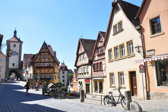 Private tour from Munich to Rothenburg and Harburg - Harburg: the castle-and-river viewpoint stop