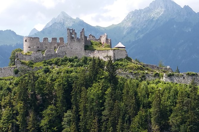 Private Tour of Neuschwanstein Castle & Highline 179 from Munich - What guides can do beyond facts (and why it matters)