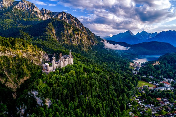 Private Tour to Neuschwanstein & Linderhof, Skip The Line & Lunch - Schloss Linderhof: Inside the Palace and Out in the Grounds