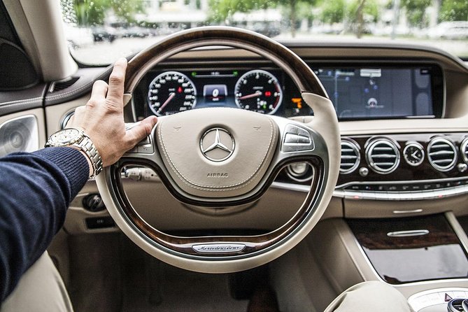 Private Transfer from Munich to Salzburg with 2 hours for sightseeing - Choosing your sightseeing stop: Herrenchiemsee, Hallein, Eagle’s Nest, or Schonau
